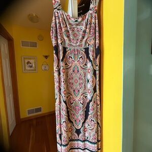 Studio Vibrant Paisley Maxi Dress